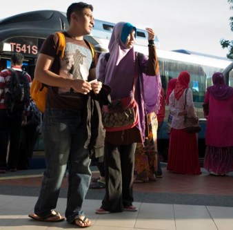 tourist couple returns to Kuala Lumpur