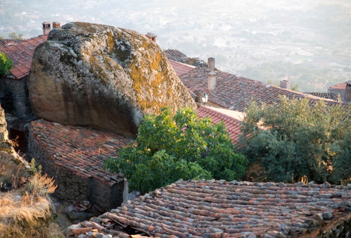 site_monsanto_casa_rocha_cara