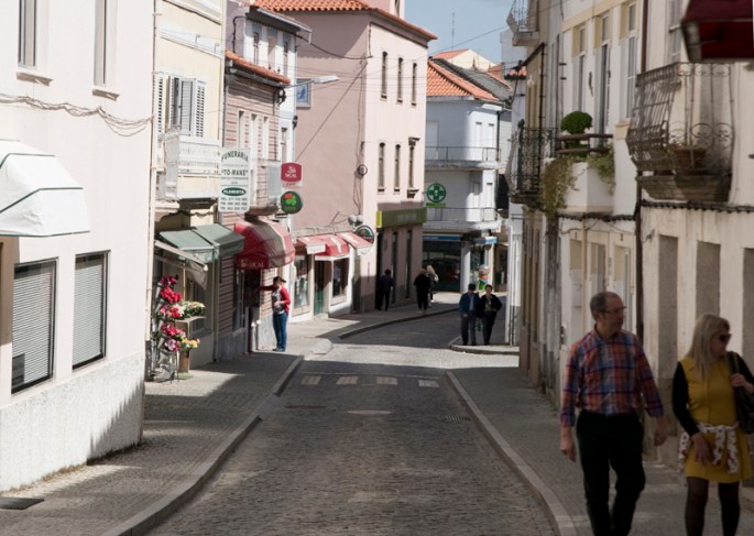 rua no centro do Sabugal
