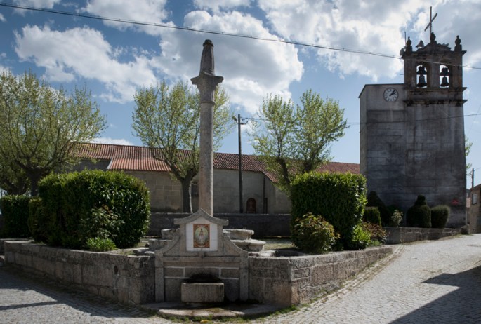 Pelourinho e igreja matriz