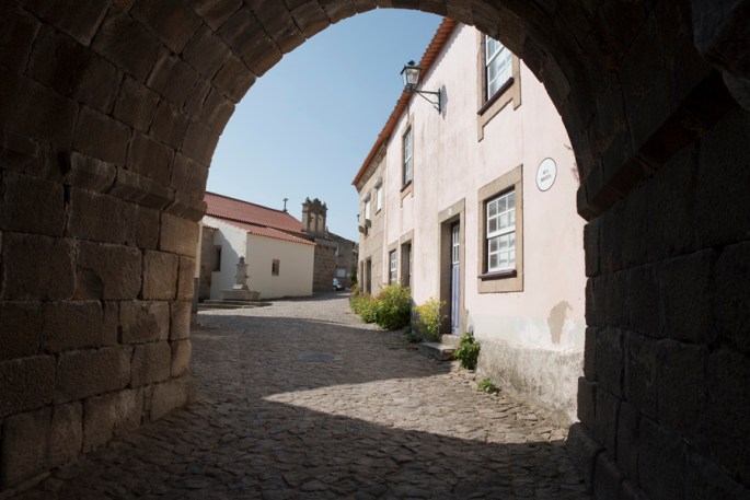 Entrada em Castelo Mendo