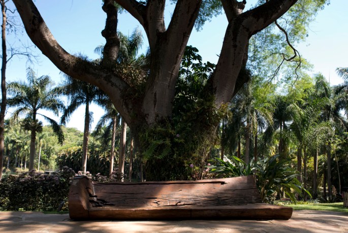 Um dos bancos mais utilizados para descansar e fotografar