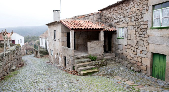 Rua em Marialva próximo do castelo