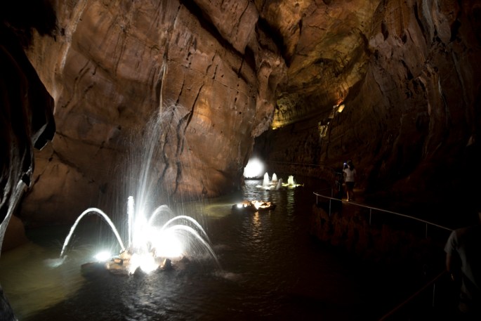 Lago de água na parte final da visita