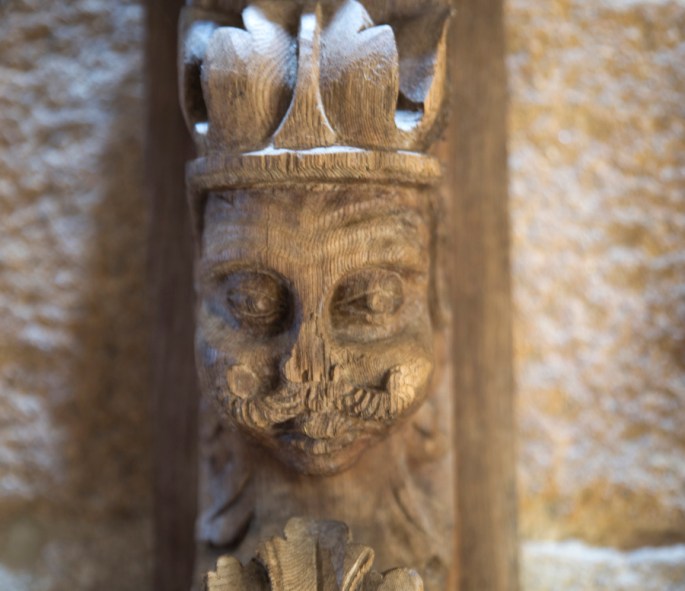 Resto da talha do coro