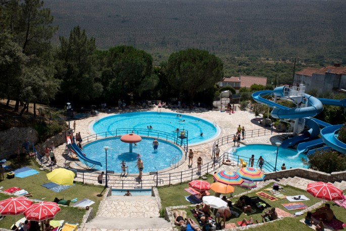 Parque recreativo ao lado das grutas