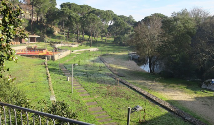 O parque e a praia fluvial