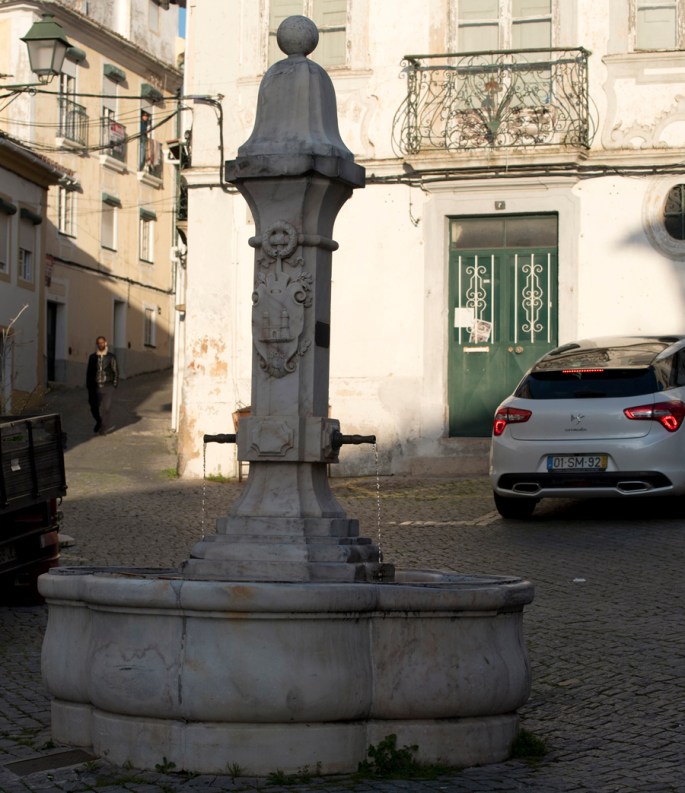 Chafariz no Largo 28 Janeiro