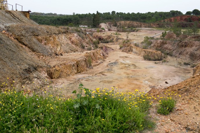 Vista da corta da mina