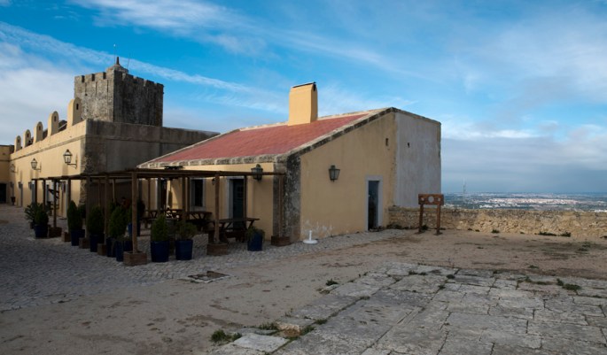 O castelo e a vista para Lisboa