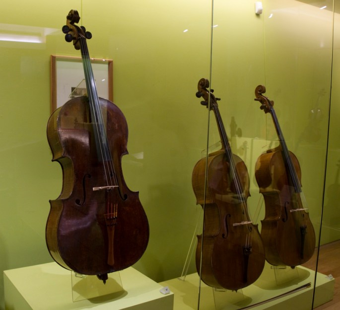 Violoncelo Stradivarius Chevillard - Rei de Portugal