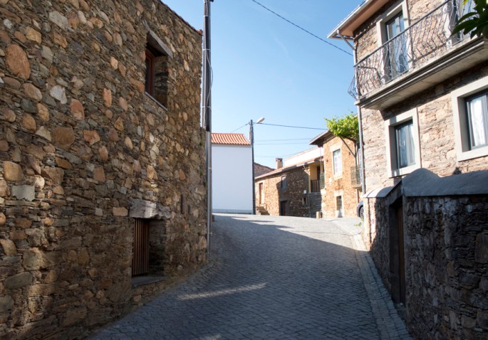 Rua em Janeiro de Baixo