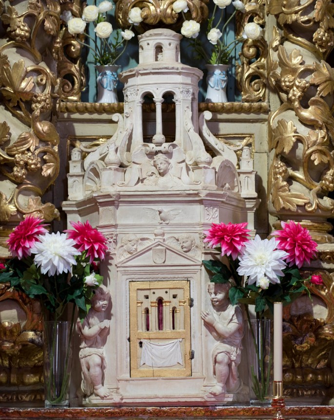 Sacrário em pedra de Ançã