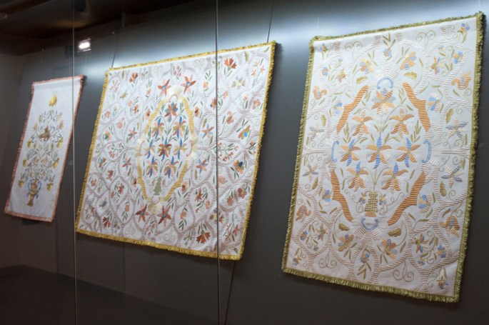 Alguns dos trabalhos em exposiação