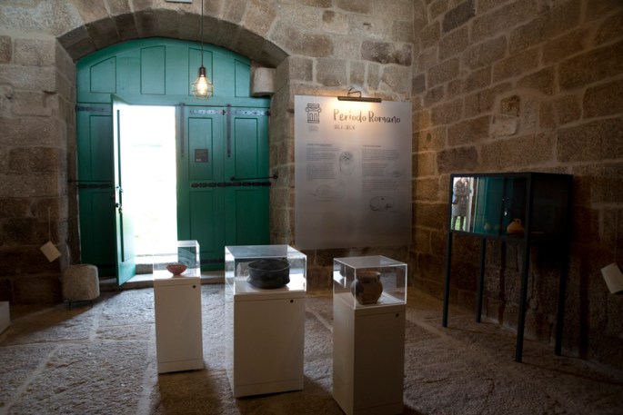 Objetos em exposição no piso térreo