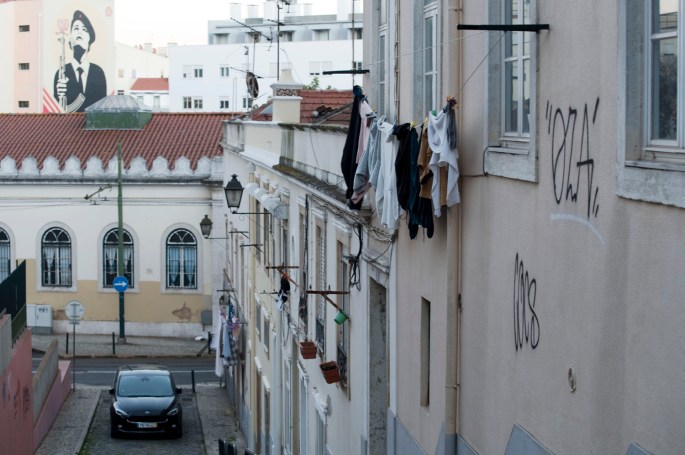 Outra das entradas do bairro