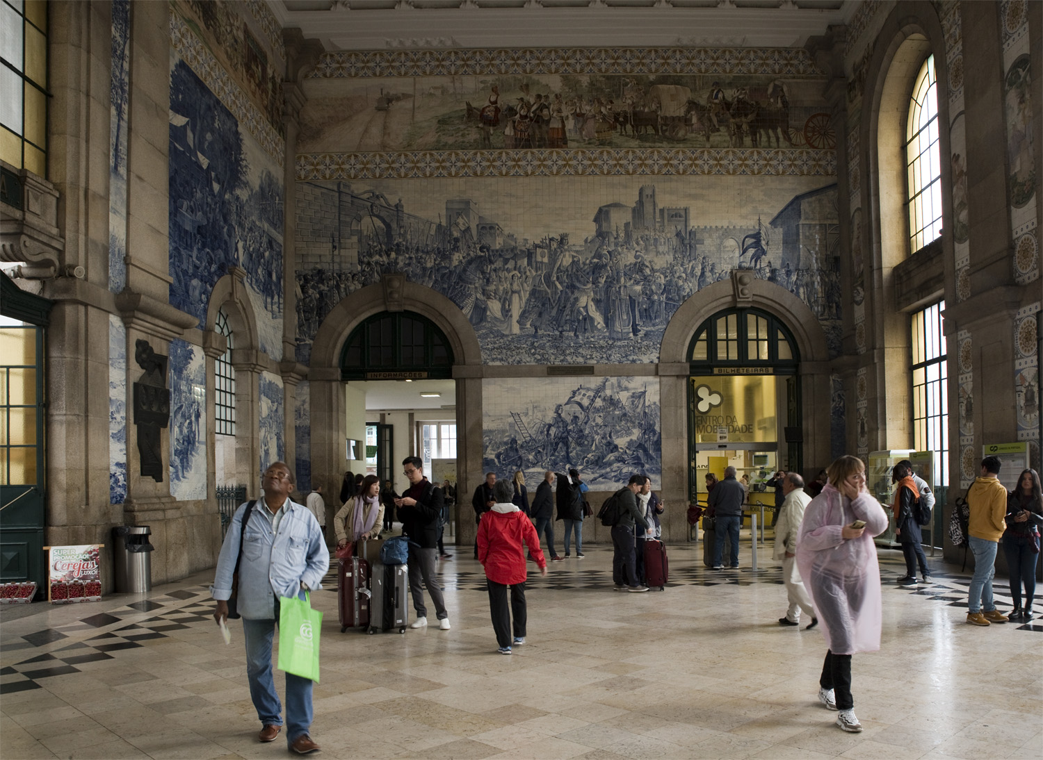 São 22 mil azulejos