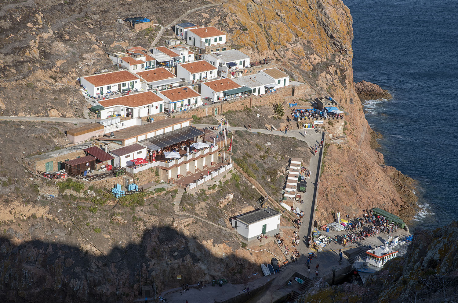 Vista para o cais e o Bairro dos Pescadores