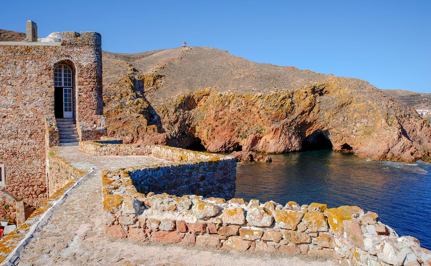 Vista do Forte para o Farol