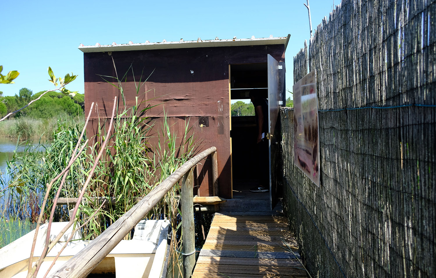 Um dos três observatório de aves