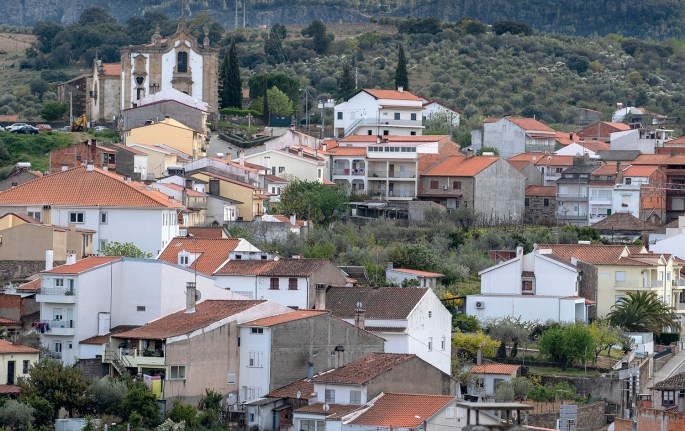 Convento de S. Filipe Nery no alto da vila