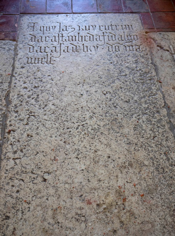 site_necropole_sarilhos_0053