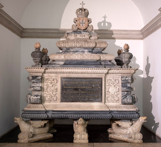 site_sVicente_fora_panteao_joao4_7062